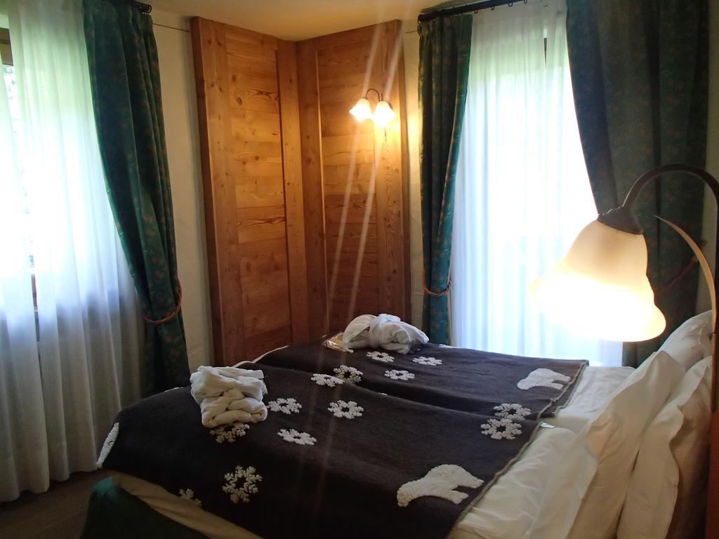 Le Rocher Hotel Champoluc Ngoại thất bức ảnh